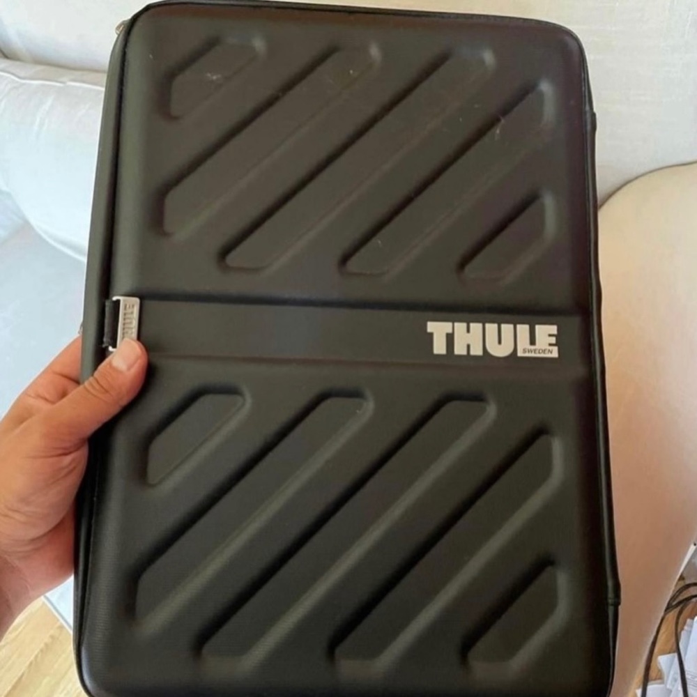 Thule laptop case
